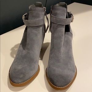 NEVER BEEN WORN Sam Edelman Booties